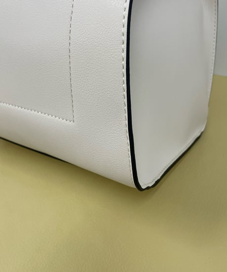 軽量合皮 2Wayハンドル軽量バッグ3col