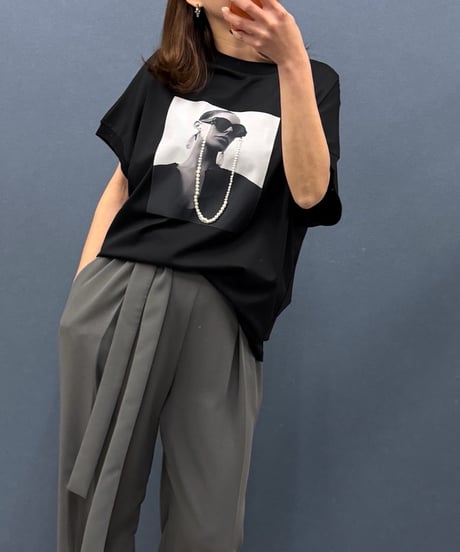 Pauline Bleu ポリーヌブロー　パール付きフォトプリントTシャツ