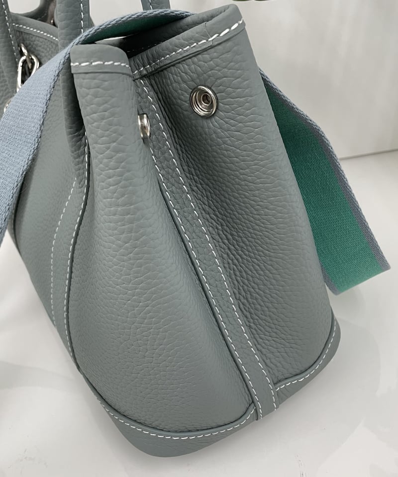 新色入荷☆牛革レザー トートバッグM・ スモークブルー | HA-CHI