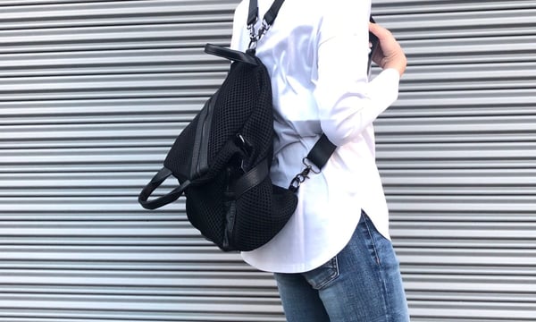 ♡黒のレザーハンドバッグ ハイクラス35センチ<訳あり>♡ 2025年最新】ヘンリーハイクラスの人気アイテム - メルカリ