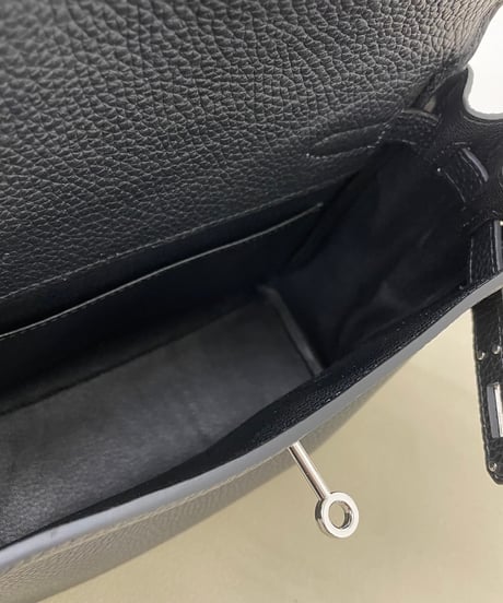 牛革レザーコンパクトリュック・3col