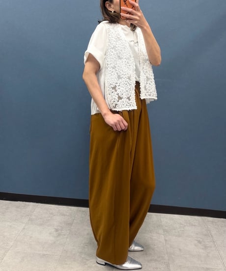 Uncarnet アンカルネ　フラワーエンブロイダリー シアーベスト