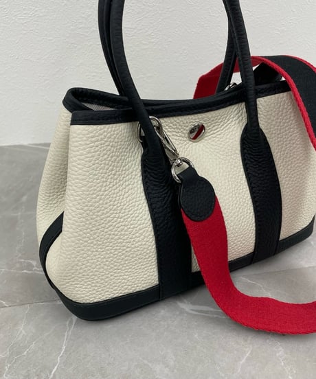 牛革レザートートバッグmini　パンダ