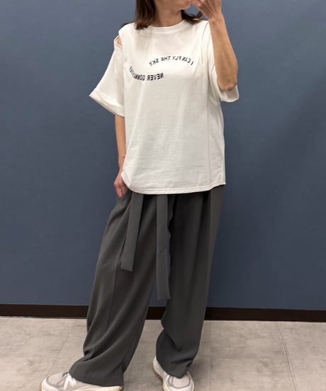 Pauline Bleu ポリーヌブロー　カットショルダールーズTシャツ