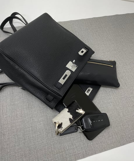 牛革レザーコンパクトリュック・3col