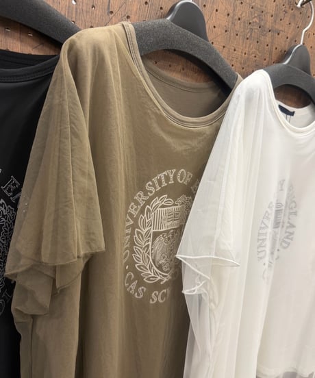 Pauline Bleu ポリーヌブロー　ビジューロゴチュールドッキングTシャツ