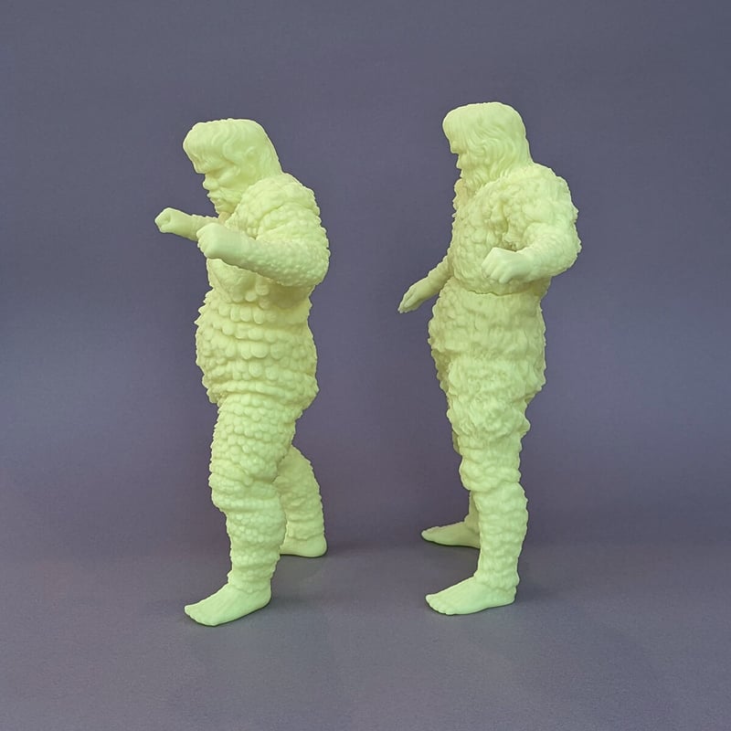 限定販売】蓄光版リアルモデルキットシリーズ/サンダとガイラ