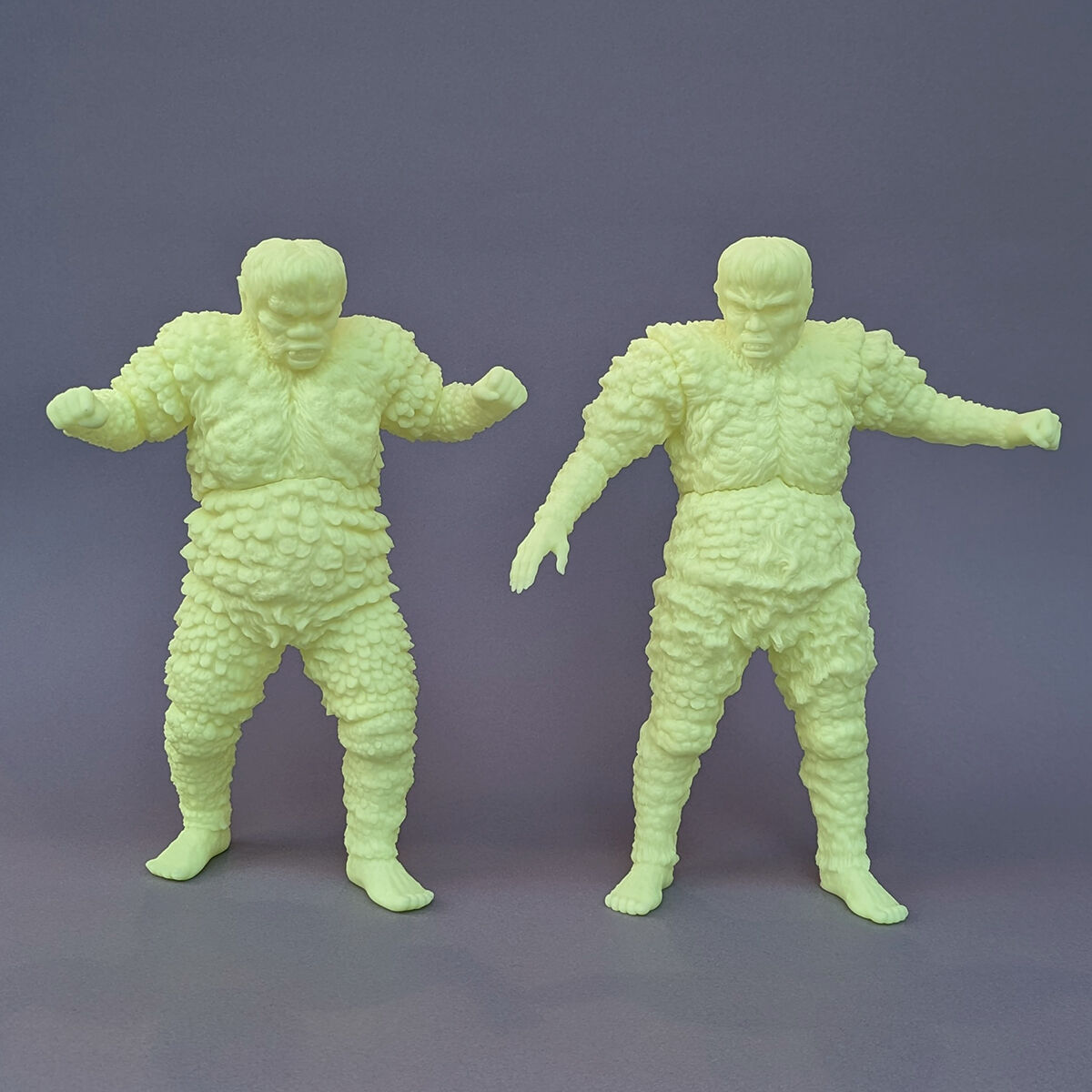 限定販売】蓄光版リアルモデルキットシリーズ/サンダとガイラ