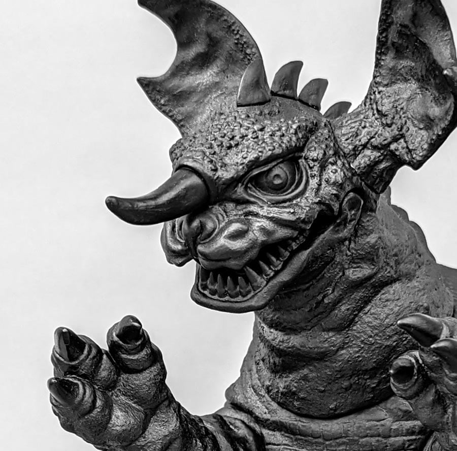 ビリケン商会 リアルモデルキットシリーズ/地底怪獣 バラゴン 黒成形色 original