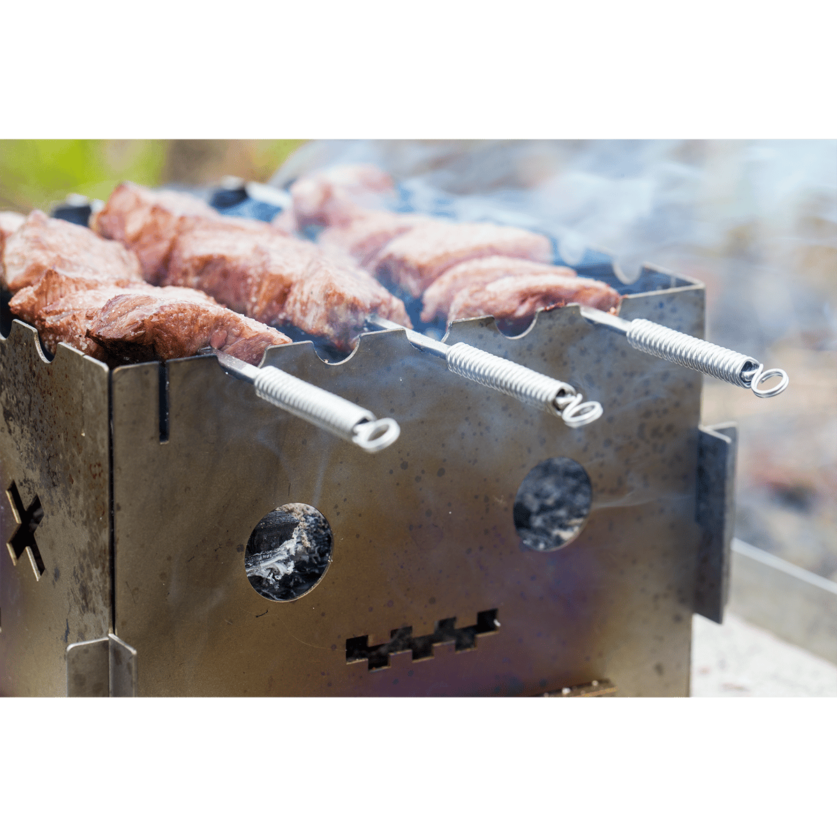 バーベキュー用のワンオフ長い串　物が大きい為手渡しに限ります バーベキュー用のワンオフ長い串 物が大きい為手渡しに限ります