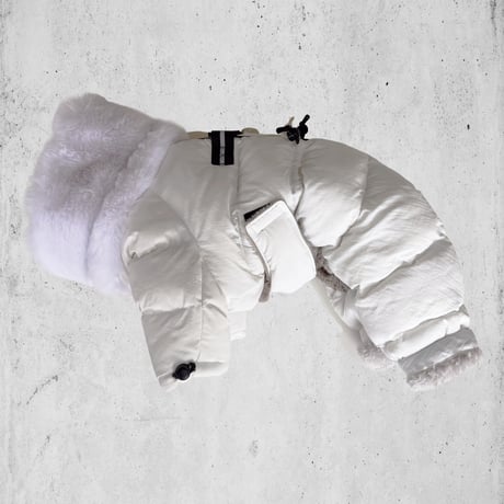 SNZ ECO FUR SNOW SUIT: WHITE <SNZｴｺﾌｧｰｽﾉｰｽｰﾂ: ﾎﾜｲﾄ>