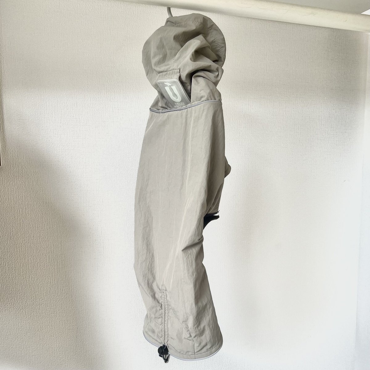 フロントタック.レインコート: グレージュ | USHH_Italiangreyhound