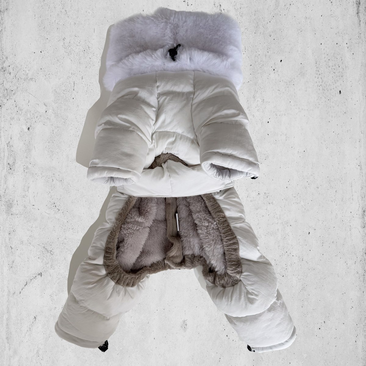 USHH エコファースノースーツ SNZ ECO FUR SNOW SUIT: WHITE <SNZｴｺﾌｧｰｽﾉｰｽｰﾂ: ﾎ