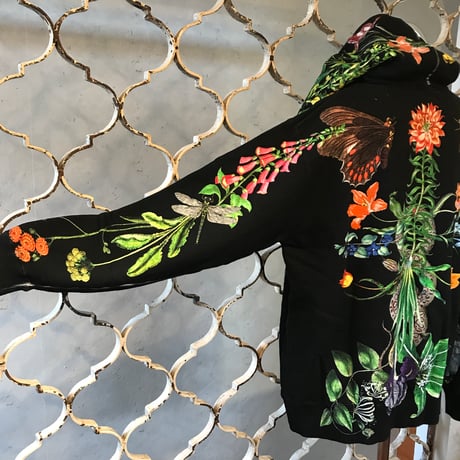 あちゃちゅむ　お花の体ジップパーカー