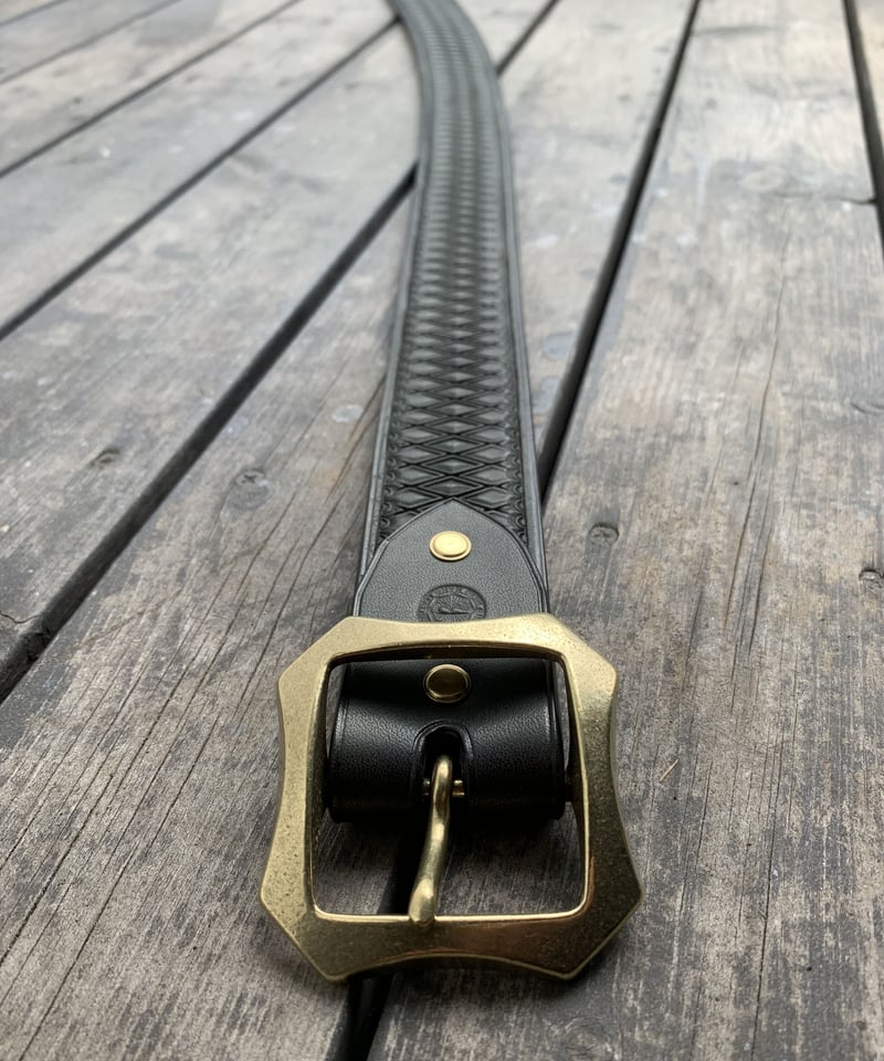 ベンズベルト ダイヤスタンプ 手染め黒 真鍮バックル | Round head