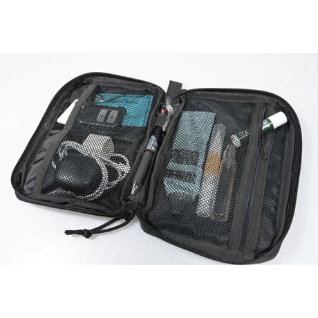TRAVEL POUCH / BLACK