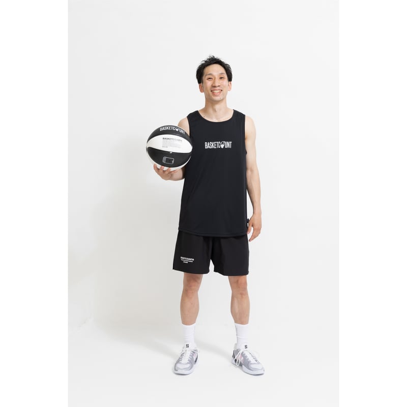 On: Courtside Tank 新品 . 未使用、サイズM, ブラック色 2663a7de6204a13a08c5836c4fbfc3