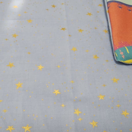 No.150【大判・日本未入荷生地使用】メダイユマリア柄×ゴールドスターラメ柄／リバーシブル／48×66cm*＊輝くスターとマリア柄が豪華*＊