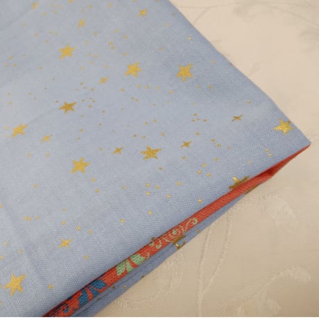 No.150【大判・日本未入荷生地使用】メダイユマリア柄×ゴールドスターラメ柄／リバーシブル／48×66cm*＊輝くスターとマリア柄が豪華*＊
