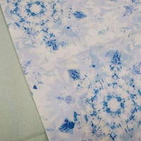 ６ダイヤモンドフラワー柄×シーチングラメ入りミントグリーン裏地／ 約32cm×47cm／リバーシブル／スッキリとした上品なタロットクロスに仕上がりました