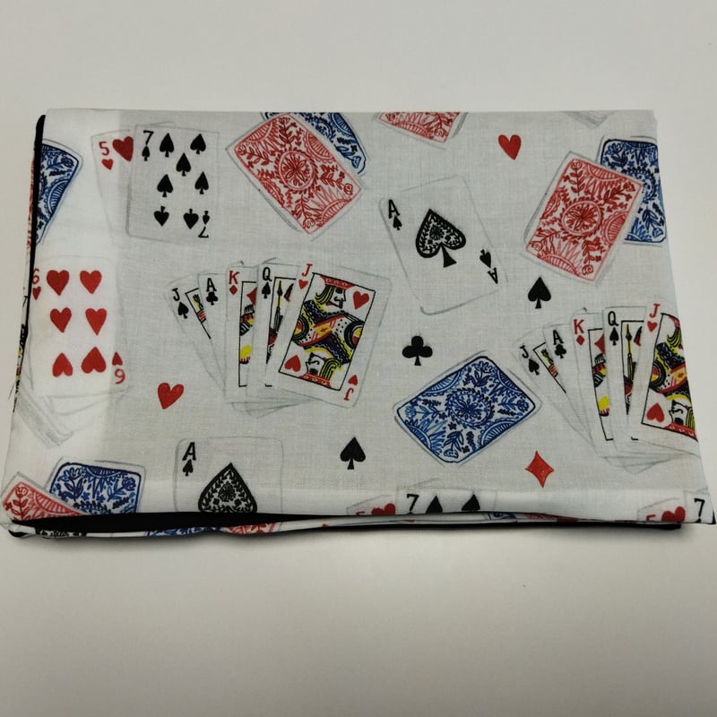 No.174 トランプ柄×スェード調／リバーシブル／33×47cm＊珍しい柄で