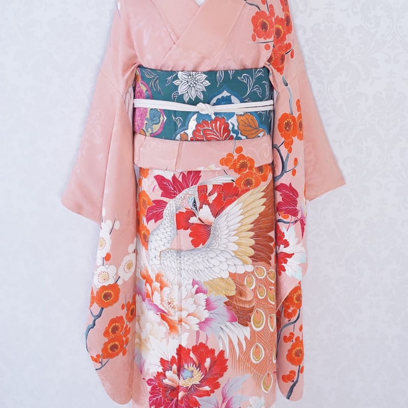 ピンク振袖 孔雀と牡丹 アンティーク | 凍蝶