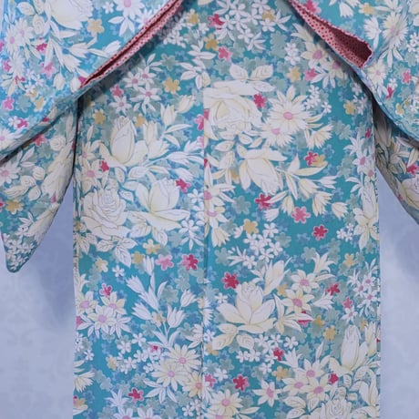 乙女チック　薔薇の園　レトロ　袷着物