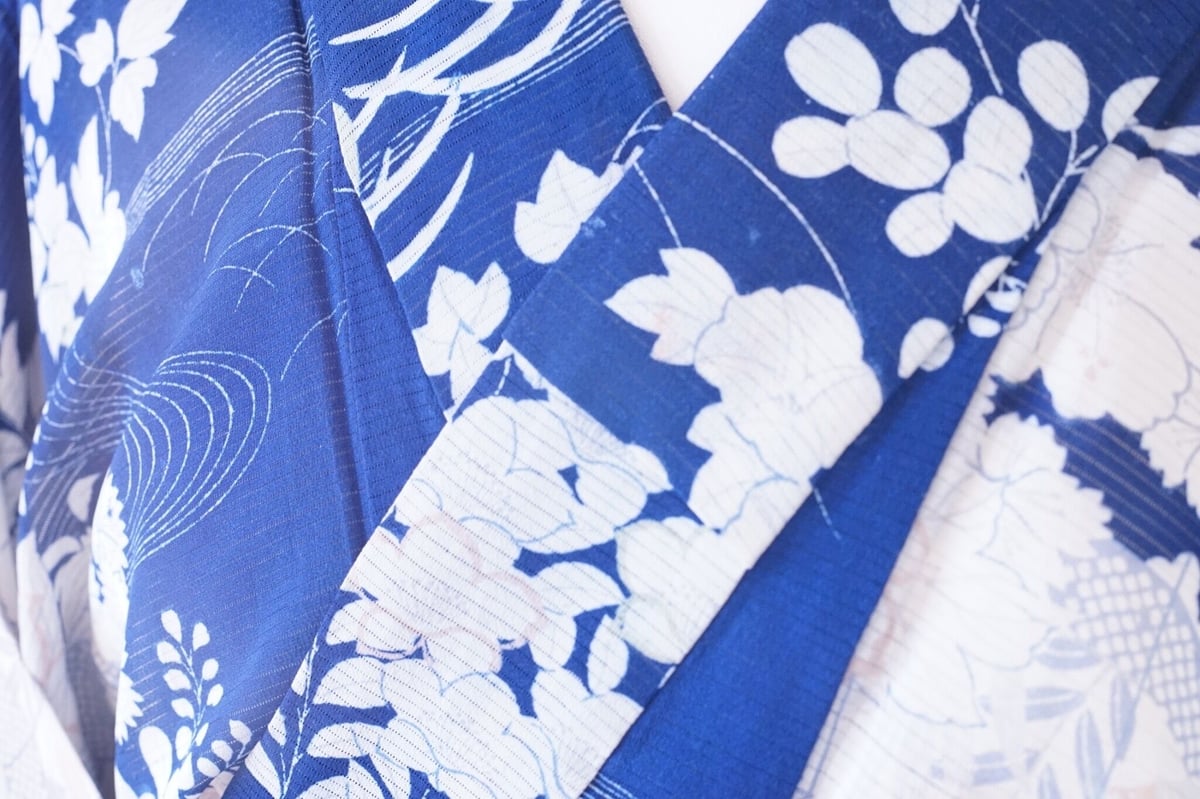 濃い青 貝桶 夏草 アンティーク絽着物 | 凍蝶