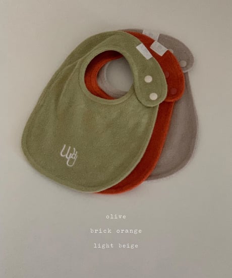 would U / cloud terry bib