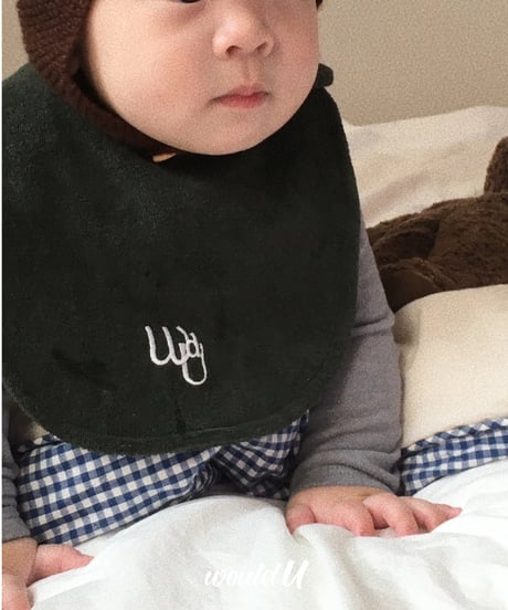 would U / cloud terry bib