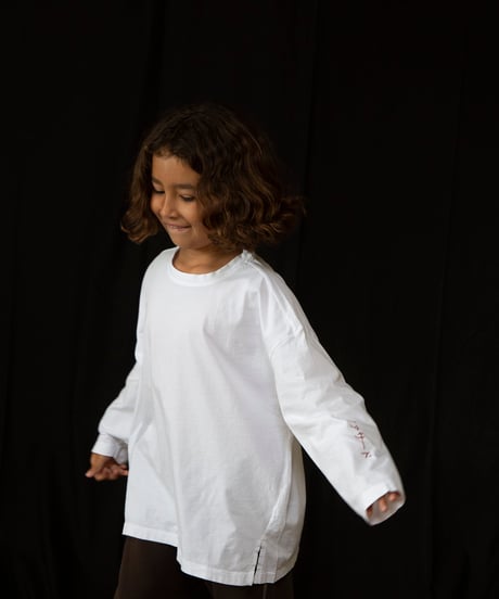 facade / Wide LS tee (White)