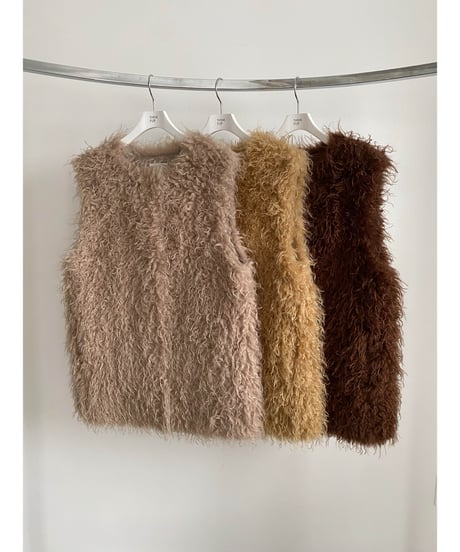 【26TH-18】Curly Fur Vest