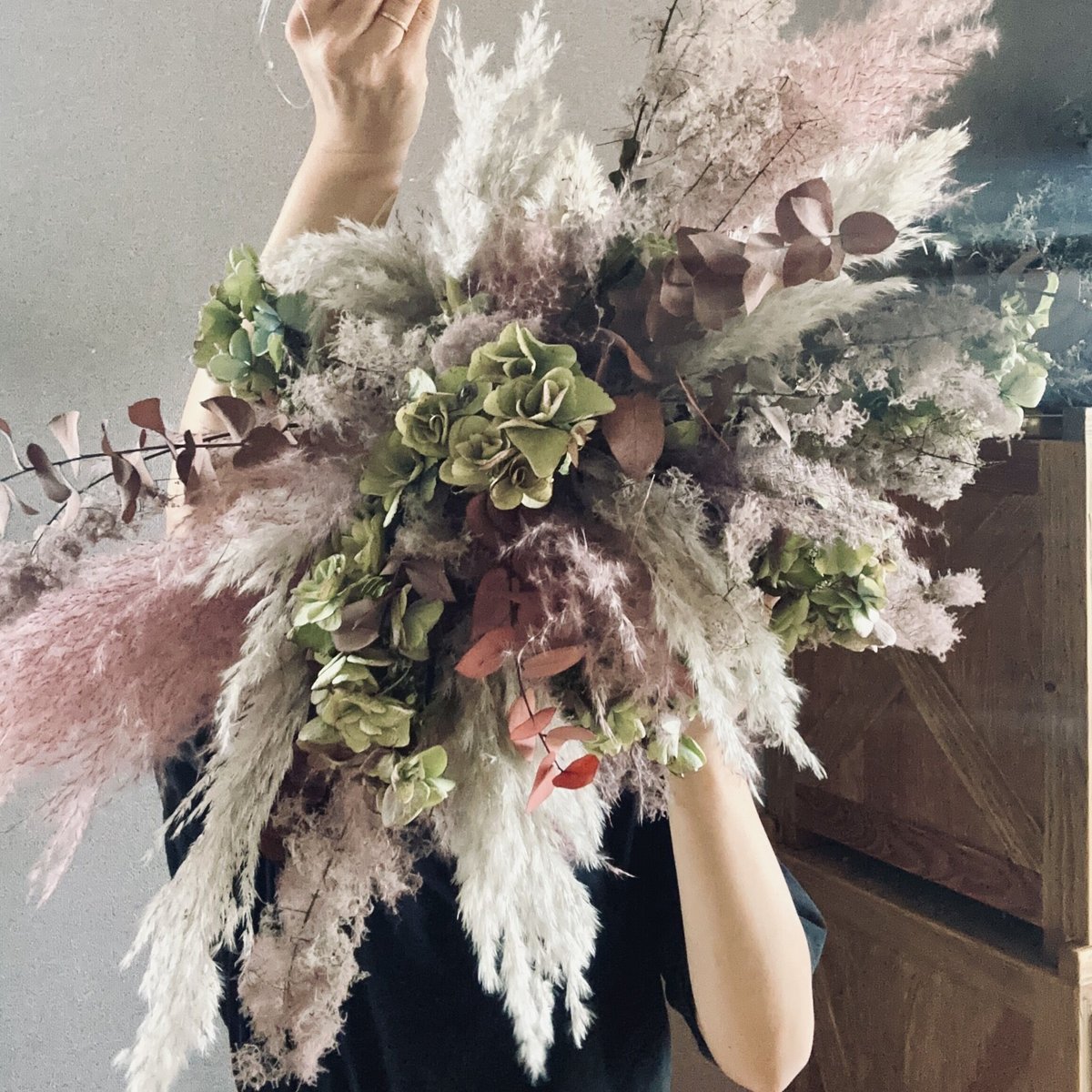 涼しげな紫陽花★フライングボール★ドライフラワー 吊り下げ式 紫陽花2種のフライングボール☆ドライフラワーボール☆ボール