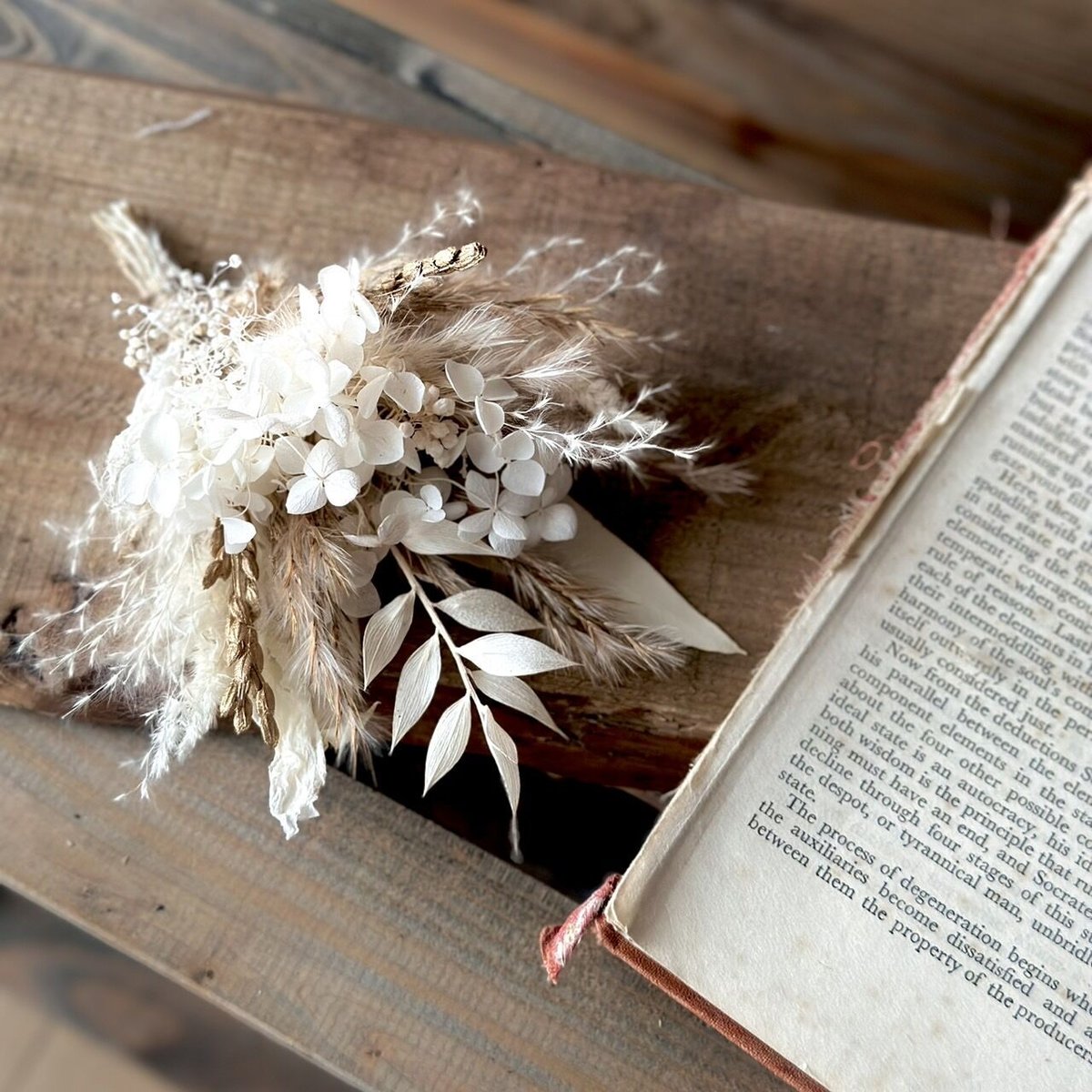 ウエディングブーケ】クラシカルウェディング white×brown×beige