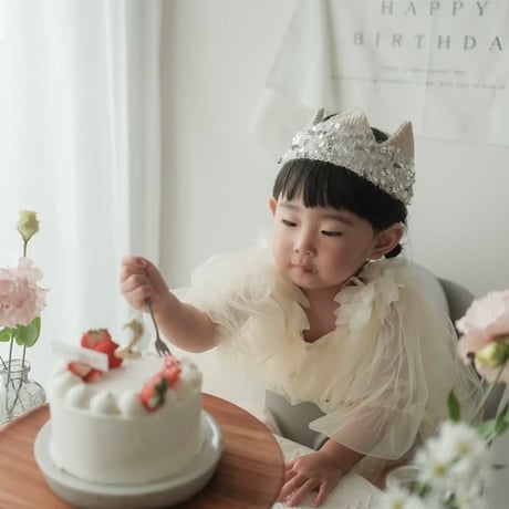 Knitted Crown [ silver sequin ] / Dasha Petrenko [ニットクラウン ハーフバースデー  バースデー ニューボーンフォト]