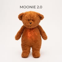 Moonie 2.0 Organic Humming Bear With A Lamp [ caramel natur ] / moonie [ハミングベア ファーストトイ  ぬいぐるみ