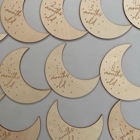 Monthly Wood Plate [ MOON ]    [ 木製 月齢フォト 月齢カード MILESTONE CARD マイルストーン カード マンスリーカード フォト 出産準備]