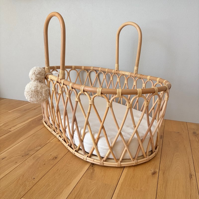 ご予約/PRE-ORDER 】Rattan Baby Basket with Pompom / Hippo + Birds