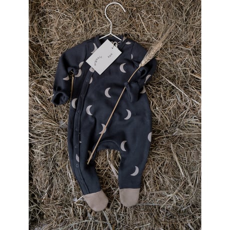 [Core] Charcoal Midnight Suit / Organic Zoo
