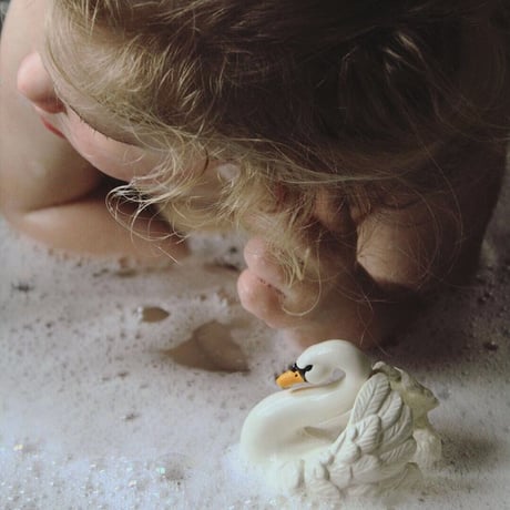 Bath Swan /  Natruba  [バストイ 水遊び プール バスタイム おもちゃ 白鳥 ナチュルバ スワン ベビー ギフト 出産祝い]