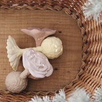 Flower Teether Rattle /  Natruba  [歯固め ラトル ガラガラ フラワー ナチュルバ スワン ベビー ギフト 出産祝い]