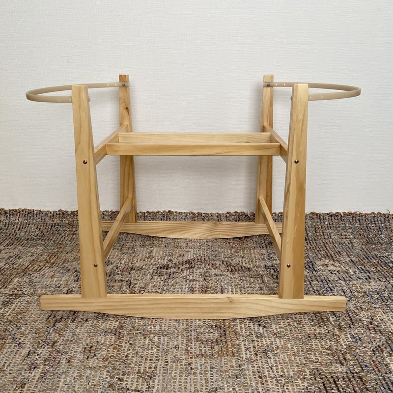 Rocking Wooden Stand [ Natural ] / Hippo + Bir