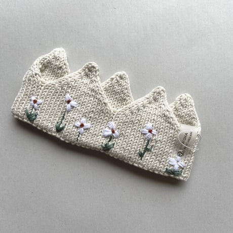 Knitted Crown [ Embroidery ] / Dasha Petrenko [ニットクラウン ハーフバースデー ファーストバースデー 誕生日 記念日 ニューボーンフォト]