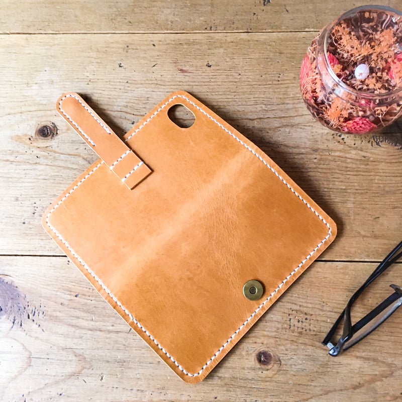 本革　iPhoneケース　スマホケース　キャメル　手帳型　2枚ポケット iPhone14 ケース 手帳型 ショルダー おしゃれ ブランド 本革