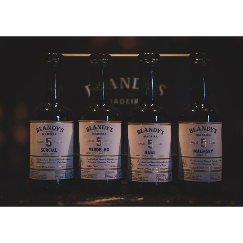 【unty 】Reserva Solera 1940年 マデイラワイン Reserva Solera 1940年 マデイラワイン 飲料・酒