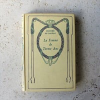 フランス　ネルソン社のアンティーク本「La Femme de Trente Ans」