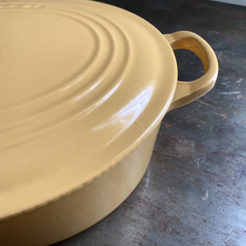 Le Creuset ル・クルーゼ ヴィンテージ 鋳物ホーロー鍋 イエロー Le Creuset ル・クルーゼ ヴィンテージ 鋳物ホーロー鍋 イエロー