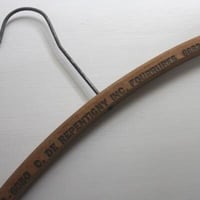 ヴィンテージ　アドバタイジング 木製ハンガー C.DE REPENTIGNY INC.