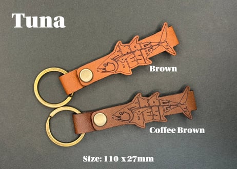 【限定】本革 Fish Logo Strap｜日常にフィールド感を添える限定アクセサリー