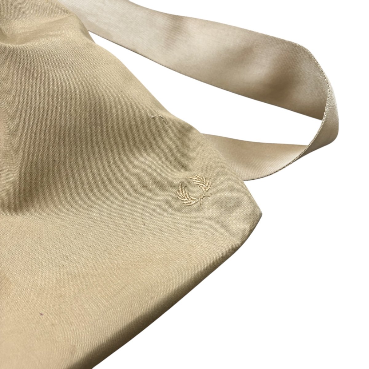 FRED PERRY 2way helmet design shoulder bag | 無無